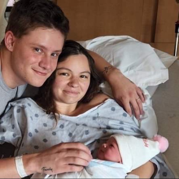 Meet your Posher, Brianna - Picture 4 of 4